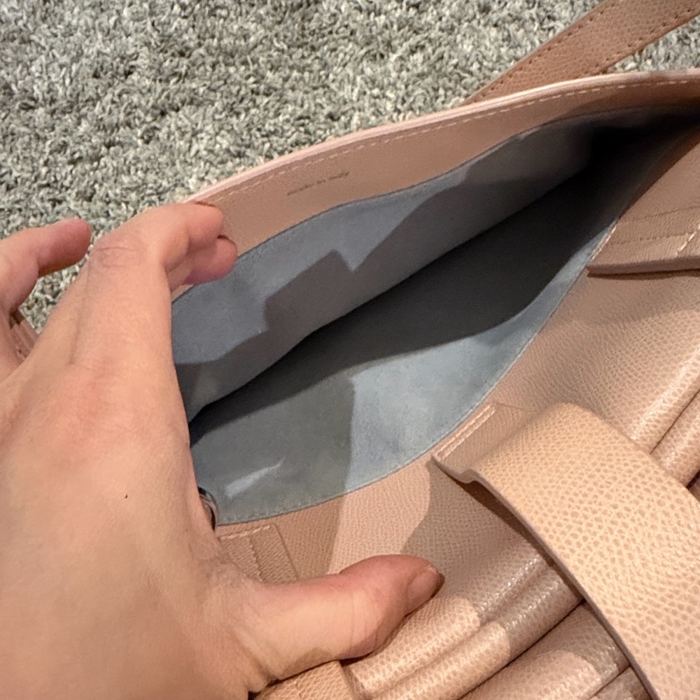 Senreve Doctor Bag in Pebbled Blush, reg size - Picture 7 of 9